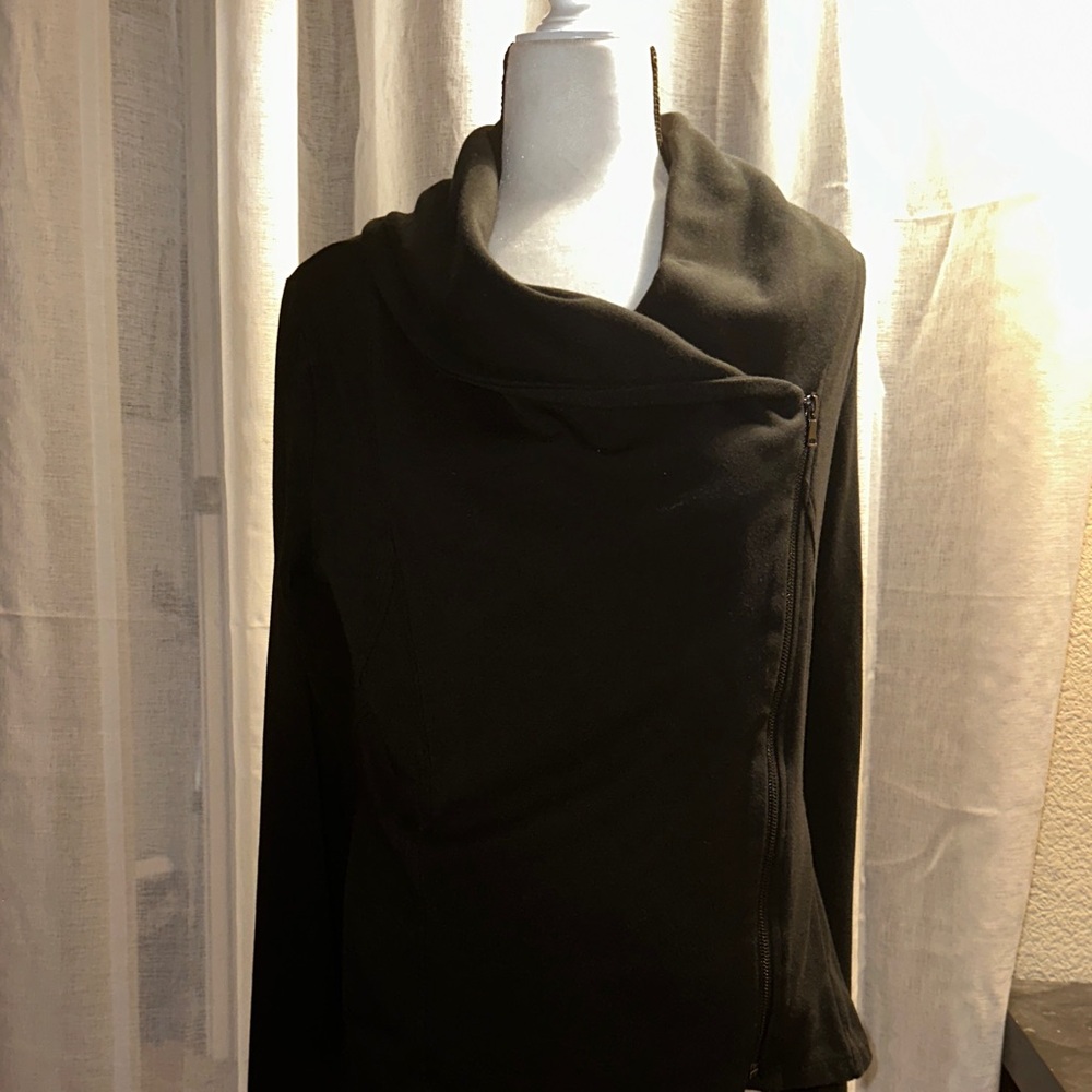 Chic Black Cowl Neck Sweater size L
